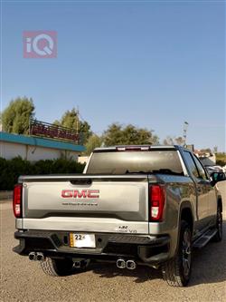 GMC Sierra